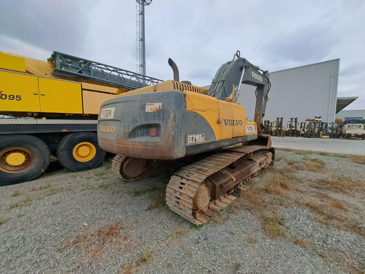 Escavadora VOLVO EC290BLC · Viana — image 8
