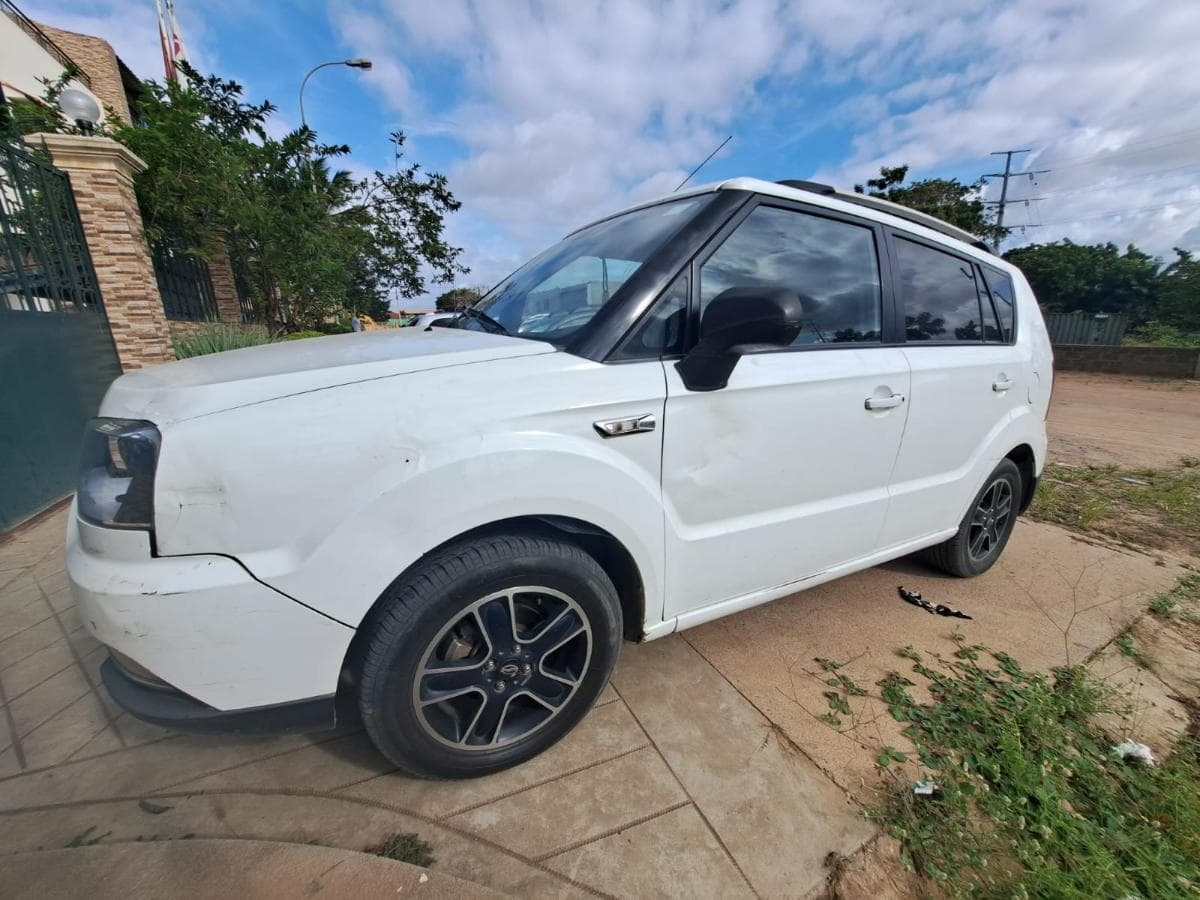 Veículo Zxauto C3 · Viana — image 1