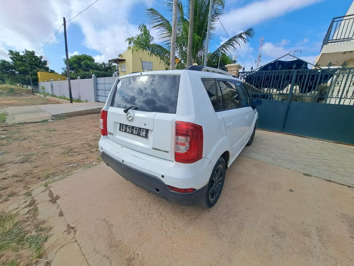 Veículo Zxauto C3 · Viana — image 13