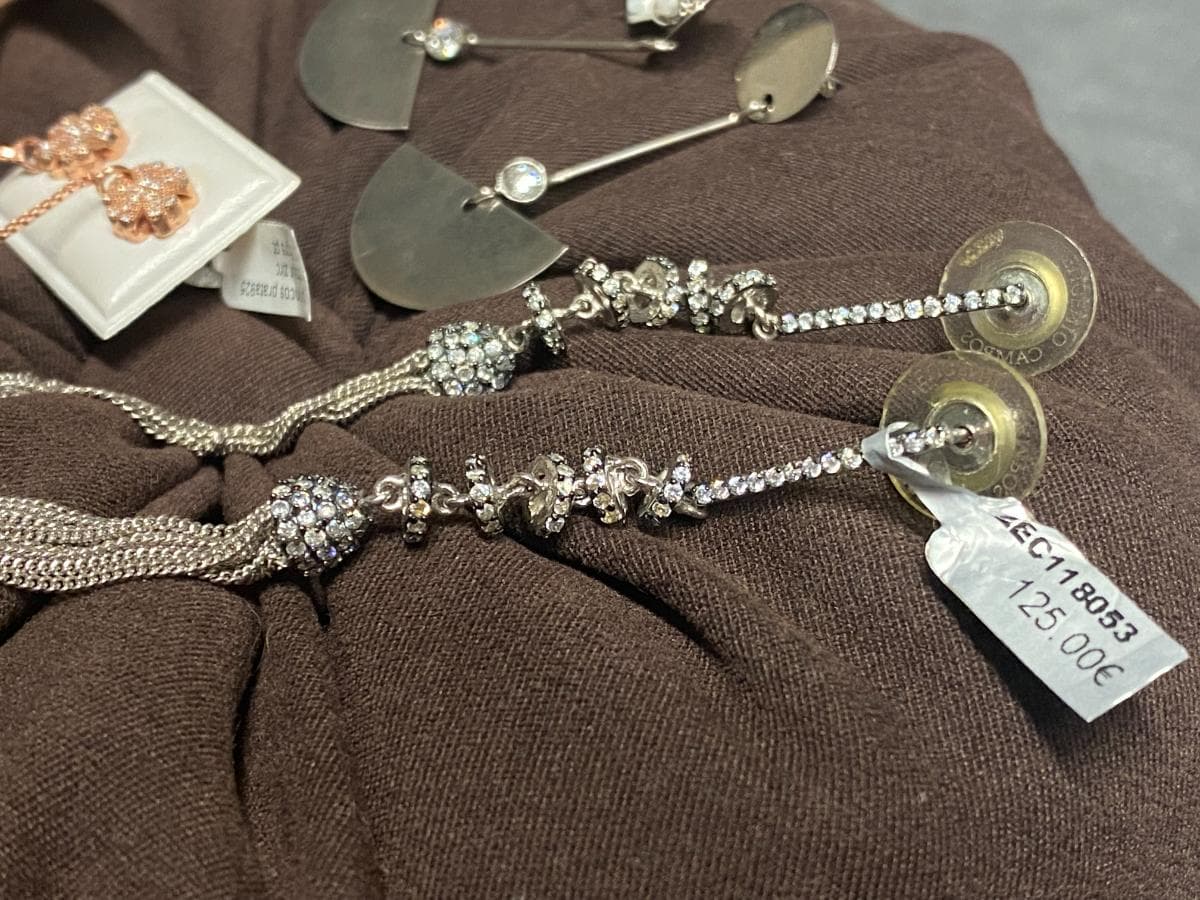 Pendientes de plata y otros materiales — imagen 2