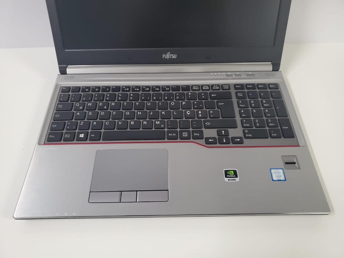 Portátil Workstation Fujitsu Celsius H770 — image 3