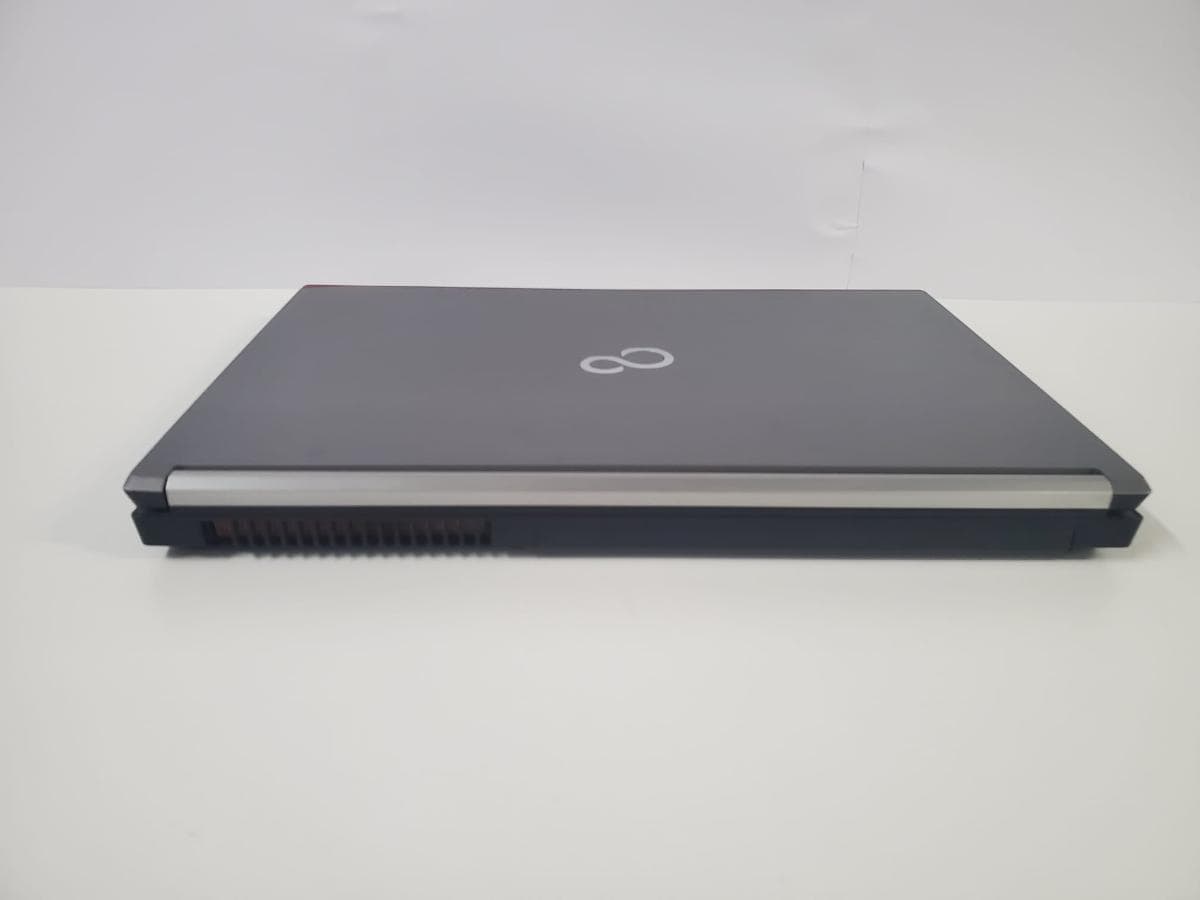Portátil Workstation Fujitsu Celsius H770 — image 7