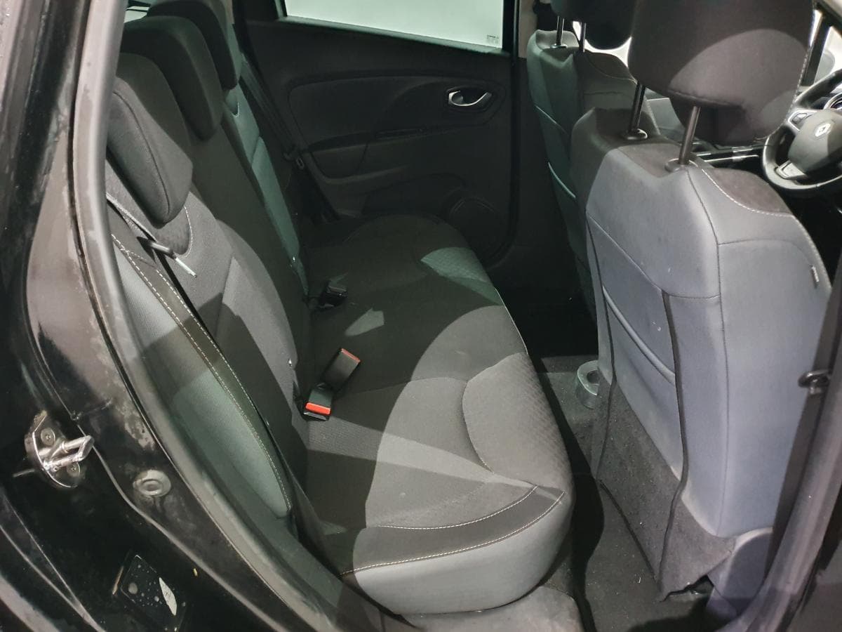 Renault Clio 1.5 DCI · Ano 2014 — image 20
