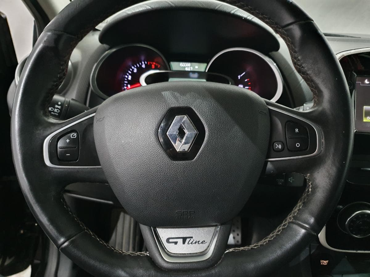 Renault Clio 1.5 DCI · Ano 2014 — image 39