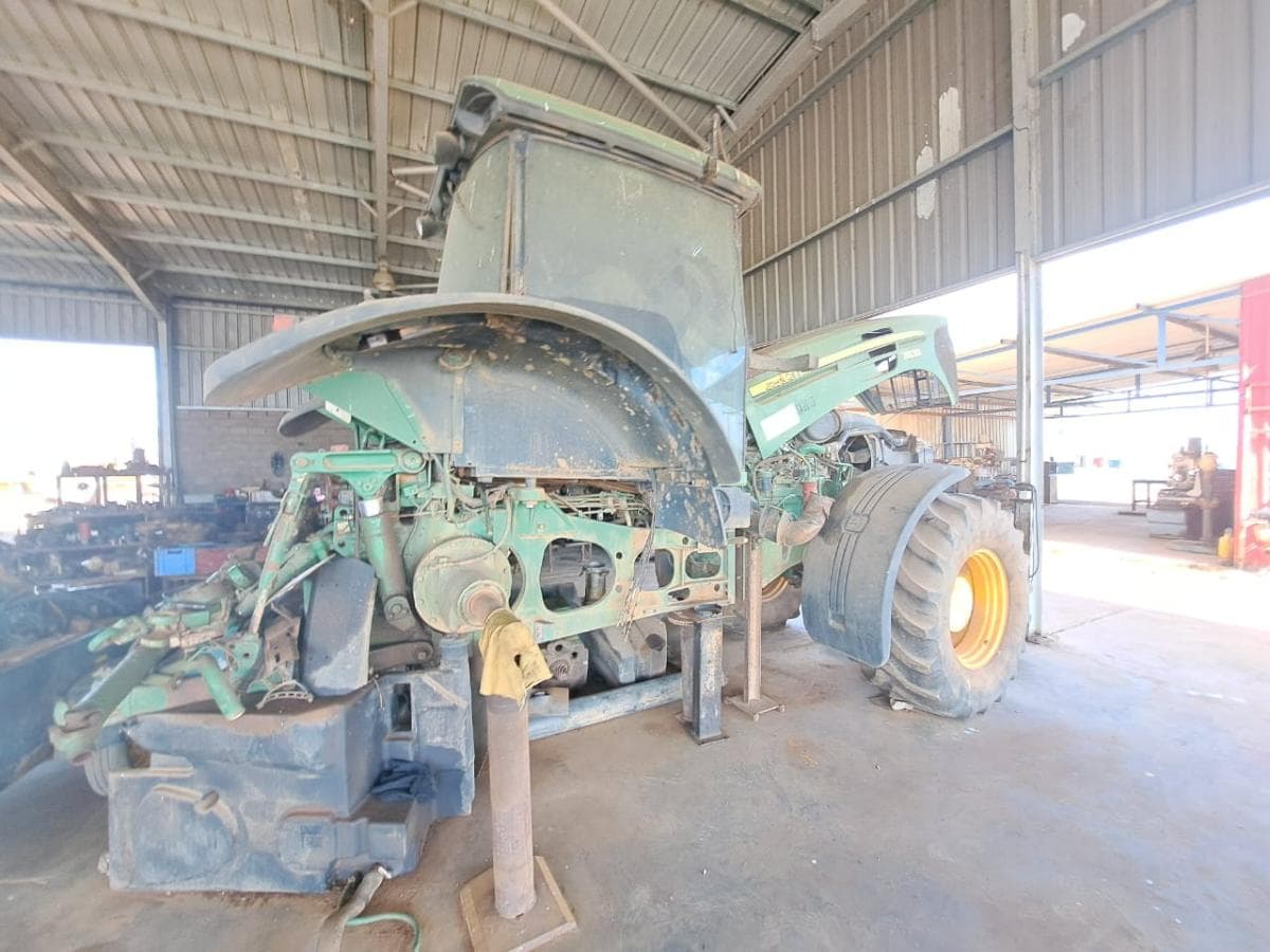 Trator agrícola John Deer 7830  · Samba Caju — imagen 5