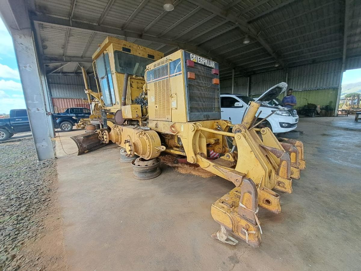 Niveladora Caterpillar 160H · Samba Caju — imagen 8