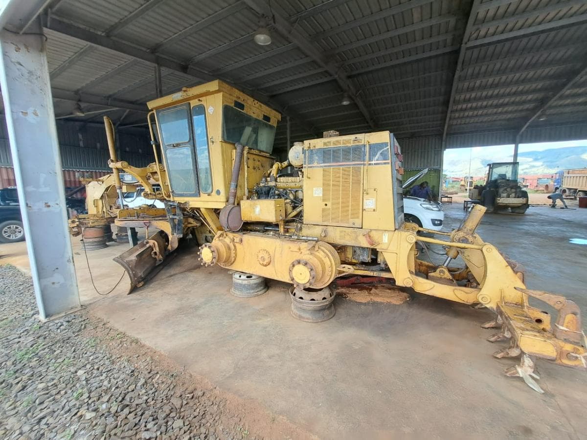 Niveladora Caterpillar 160H · Samba Caju — imagen 11