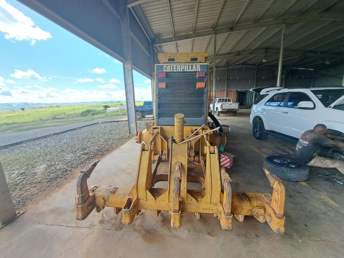 Niveladora Caterpillar 160H · Samba Caju — imagen 5