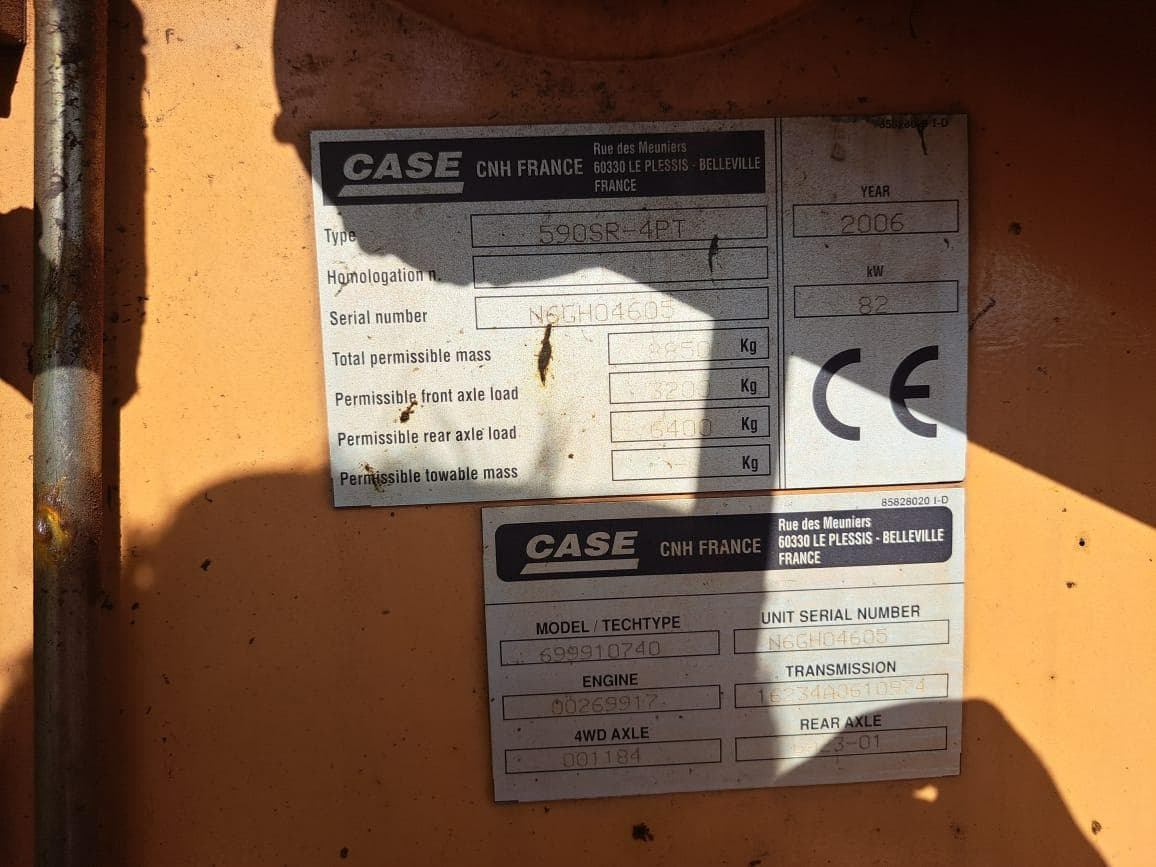 Retroescavadora Case 590R  · Samba Caju — image 18