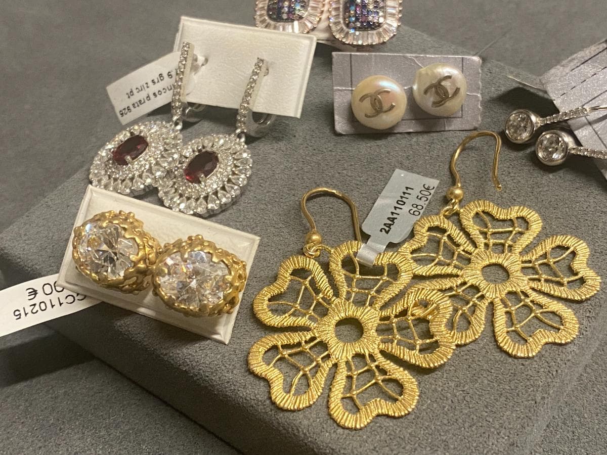 Pendientes de plata y otros materiales — imagen 2