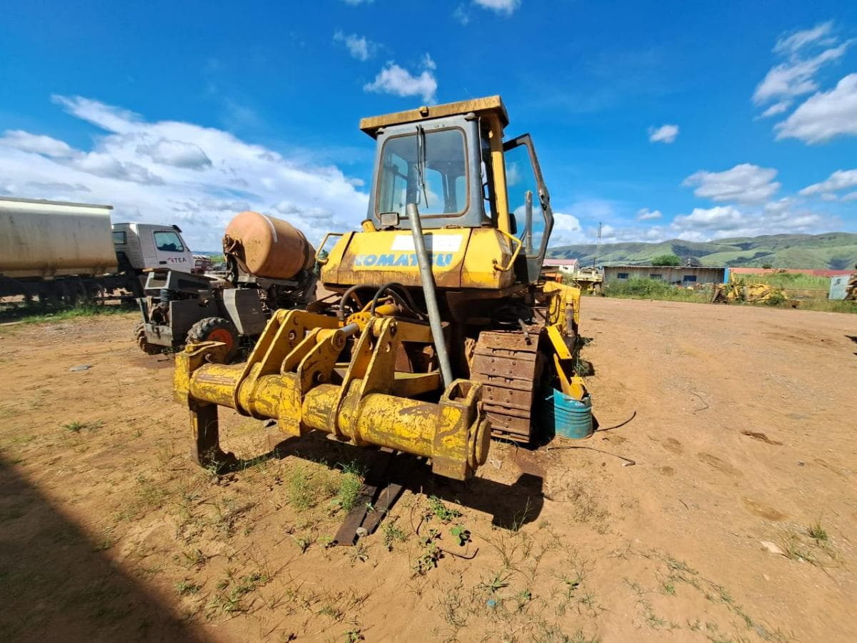 Buldózer Komatsu D65E-12 · Samba Caju — imagen 13