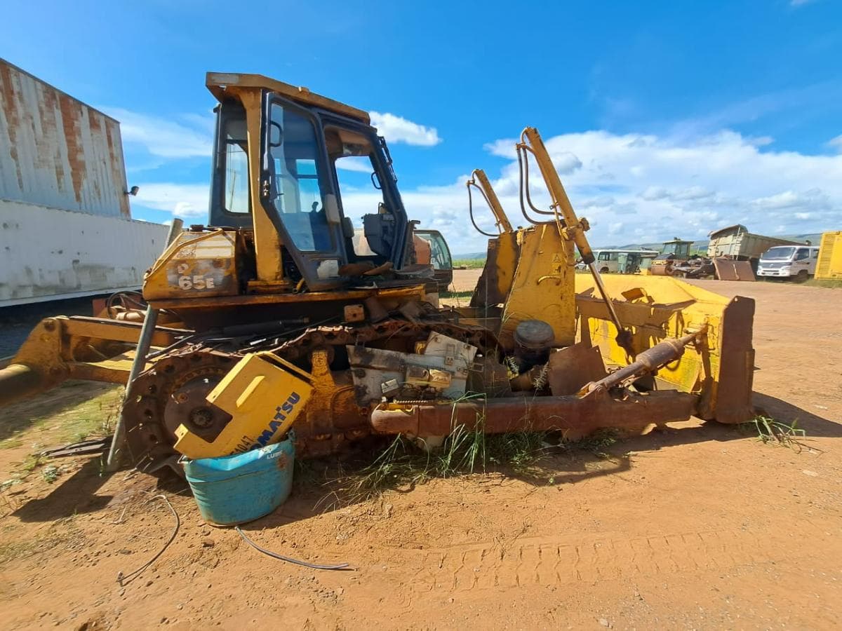 Buldózer Komatsu D65E-12 · Samba Caju — imagen 12