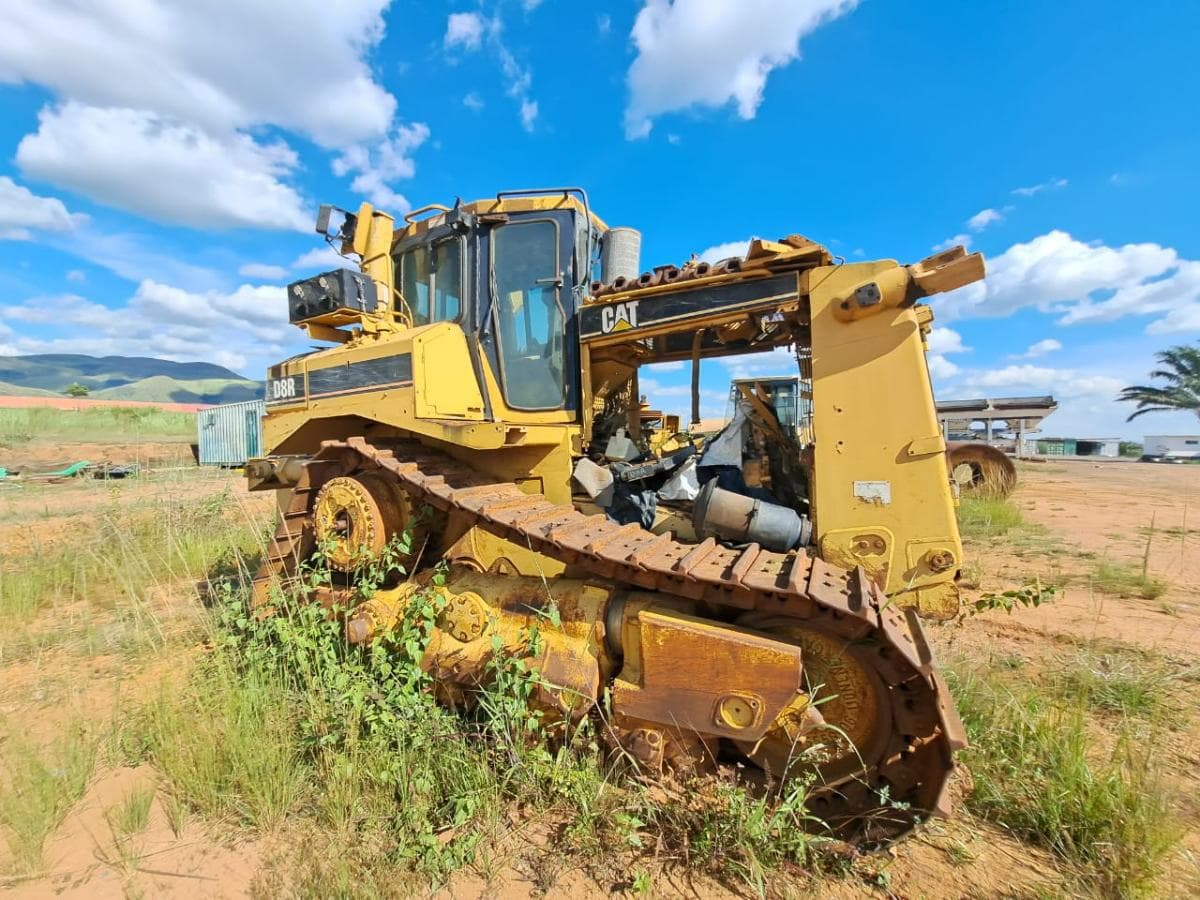 Buldózer Caterpillar D8R · Samba Caju — imagen 9
