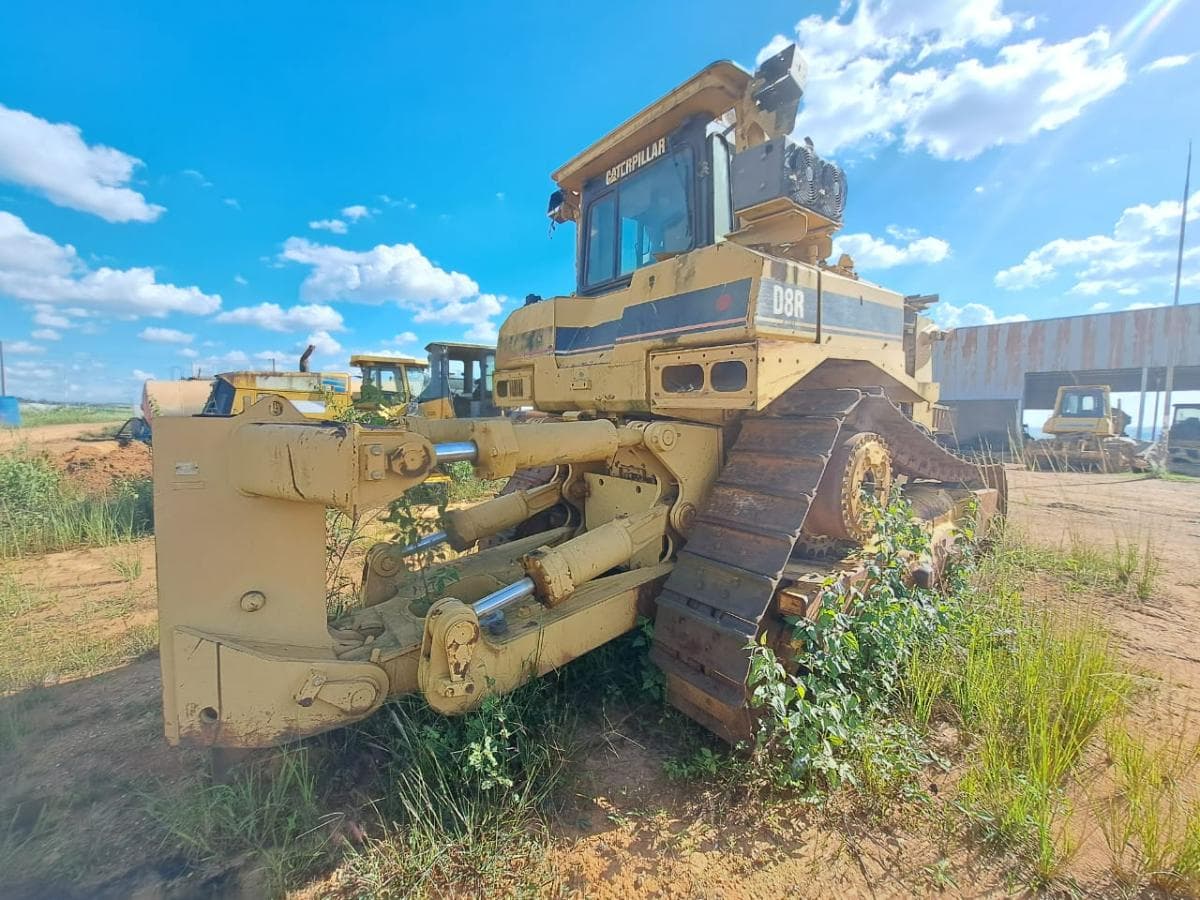 Buldózer Caterpillar D8R · Samba Caju — imagen 6