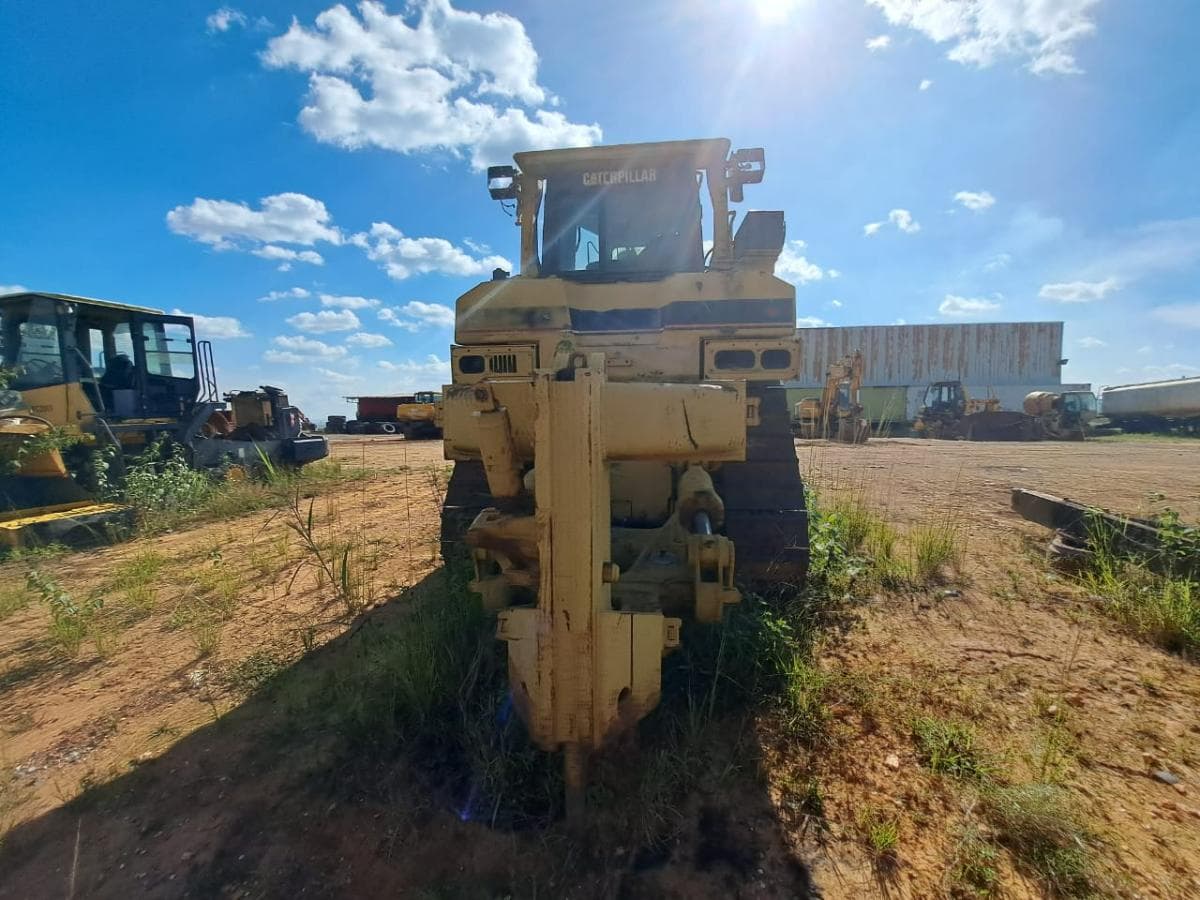 Buldózer Caterpillar D8R · Samba Caju — imagen 11
