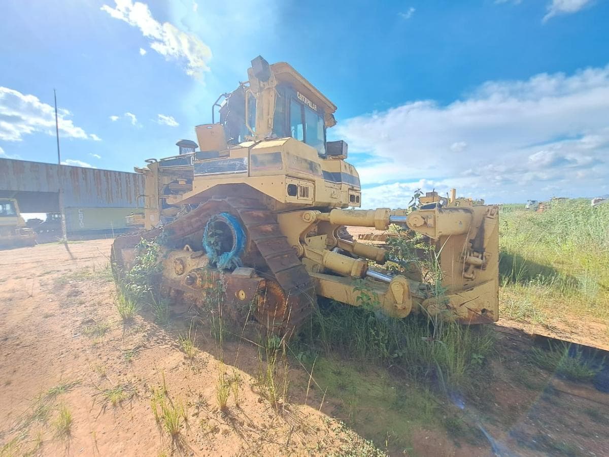 Buldózer Caterpillar D8R · Samba Caju — imagen 10