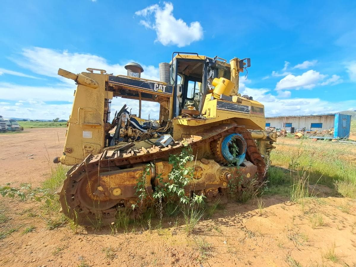 Buldózer Caterpillar D8R · Samba Caju — imagen 12