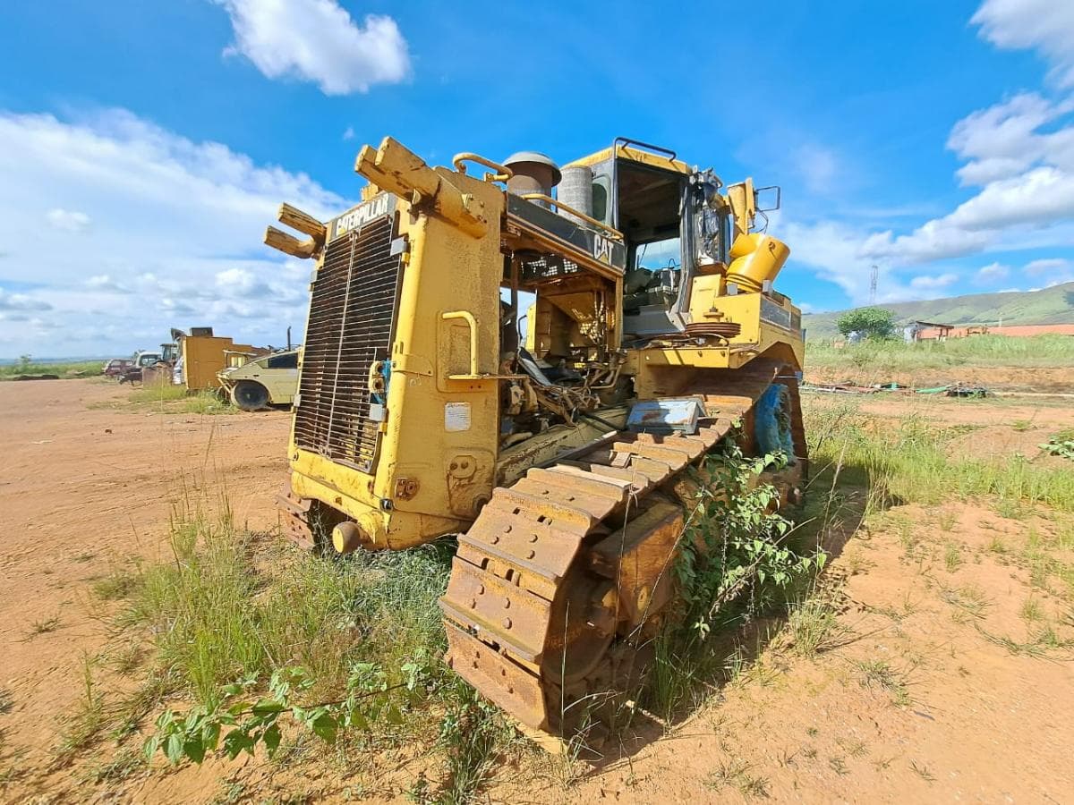 Buldózer Caterpillar D8R · Samba Caju — imagen 5
