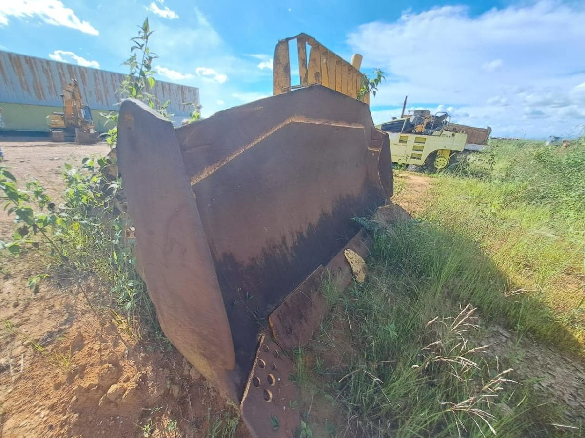 Buldózer Caterpillar D8R · Samba Caju — imagen 17