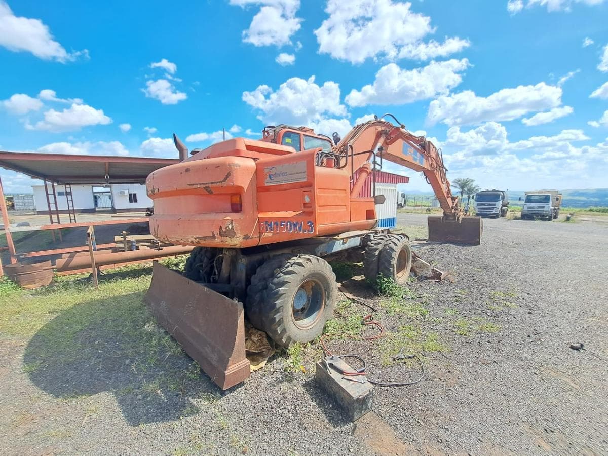 Escavadora de Pneus Fiat Hitachi FH150W.3 · Samba Caju — imagen 10
