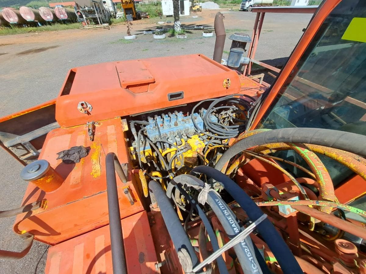 Escavadora de Pneus Fiat Hitachi FH150W.3 · Samba Caju — imagen 16