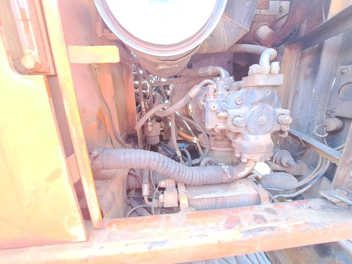 Escavadora de Pneus Fiat Hitachi FH150W.3 · Samba Caju — imagen 8