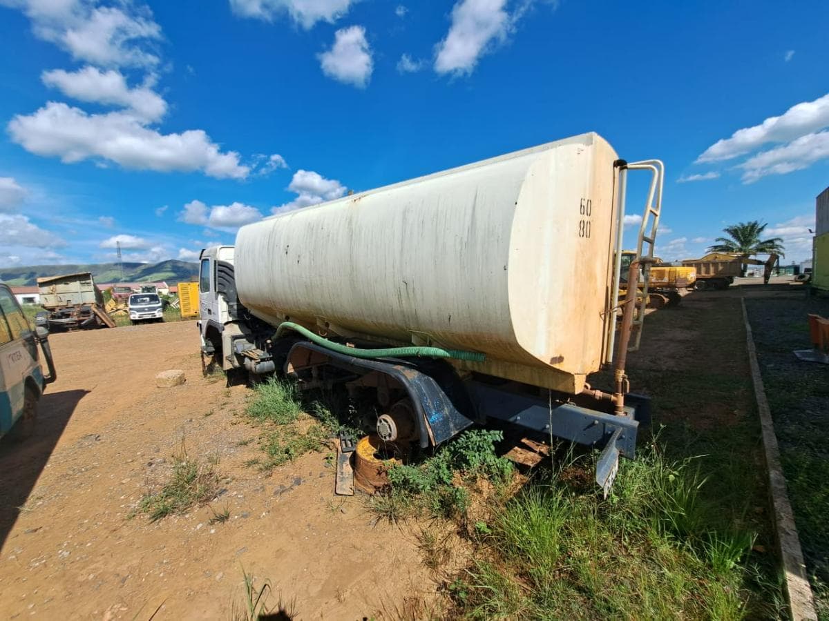 Camião Cisterna Volvo FM 400 · Samba Caju — image 6