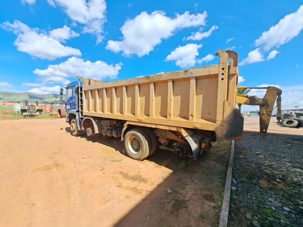 Camião basculante MAN TGA 41400 · Samba Caju — imagen 3