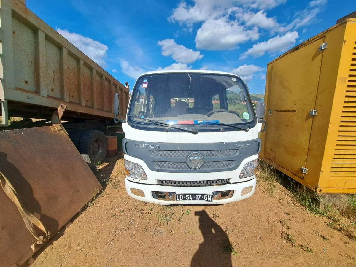 Veículo basculante FOTON Alimark  · Samba Caju — imagen 3