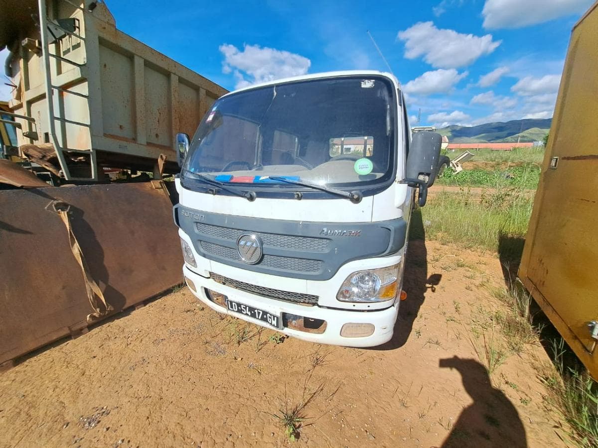 Veículo basculante FOTON Alimark  · Samba Caju — imagen 9