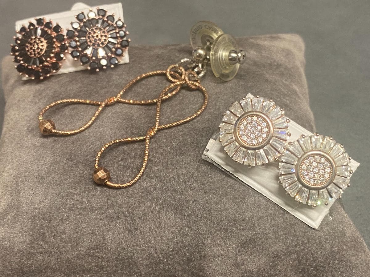 Pendientes de plata y otros materiales — imagen 2