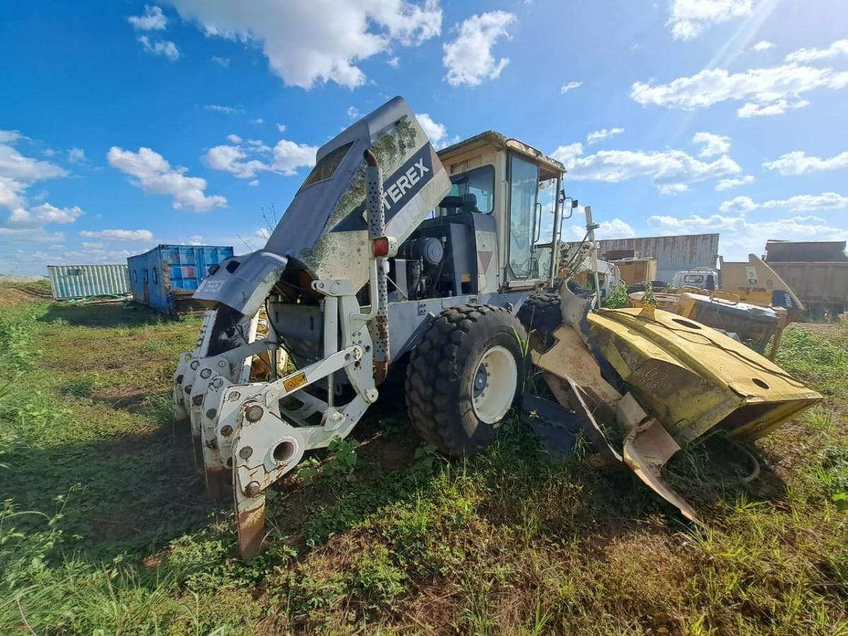 Motoniveladora Terex TG 230 · Samba Caju — image 6