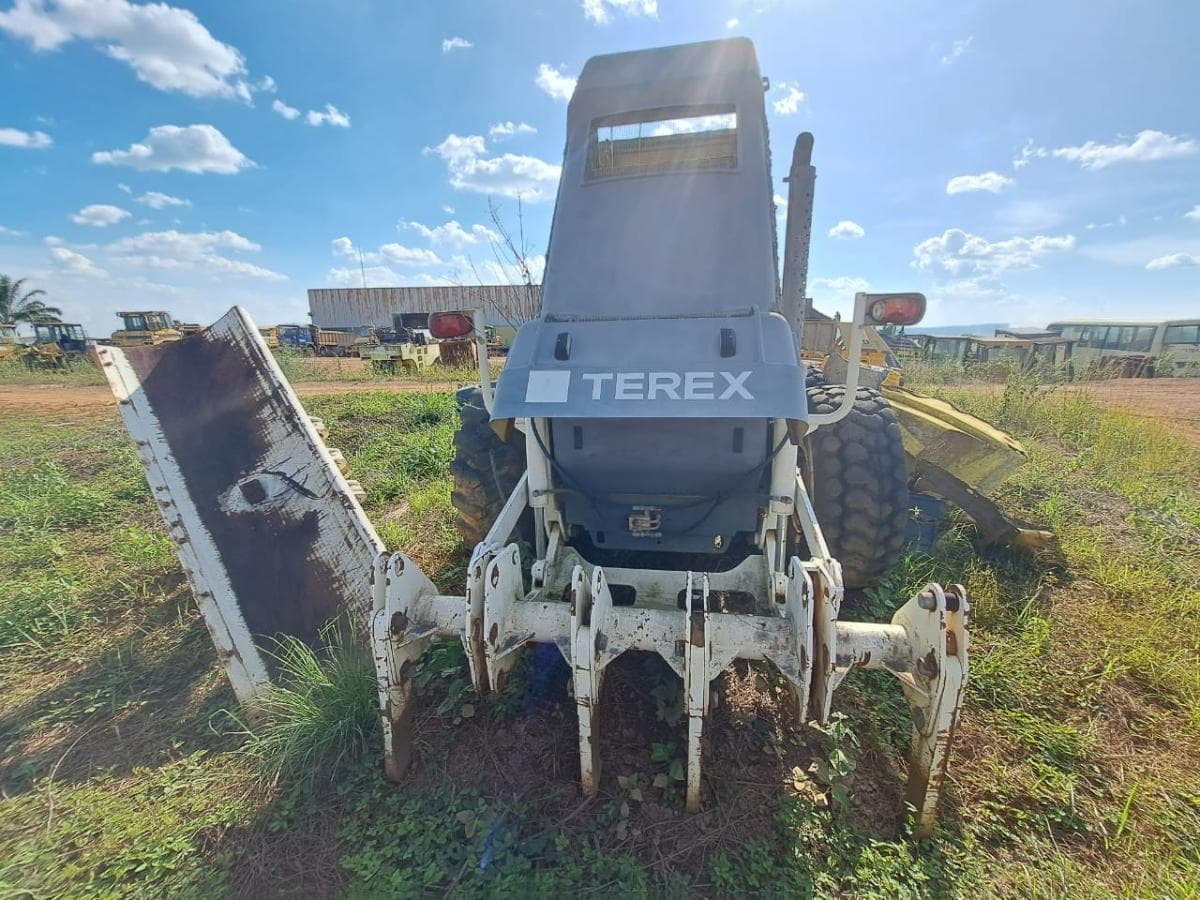 Motoniveladora Terex TG 230 · Samba Caju — image 10