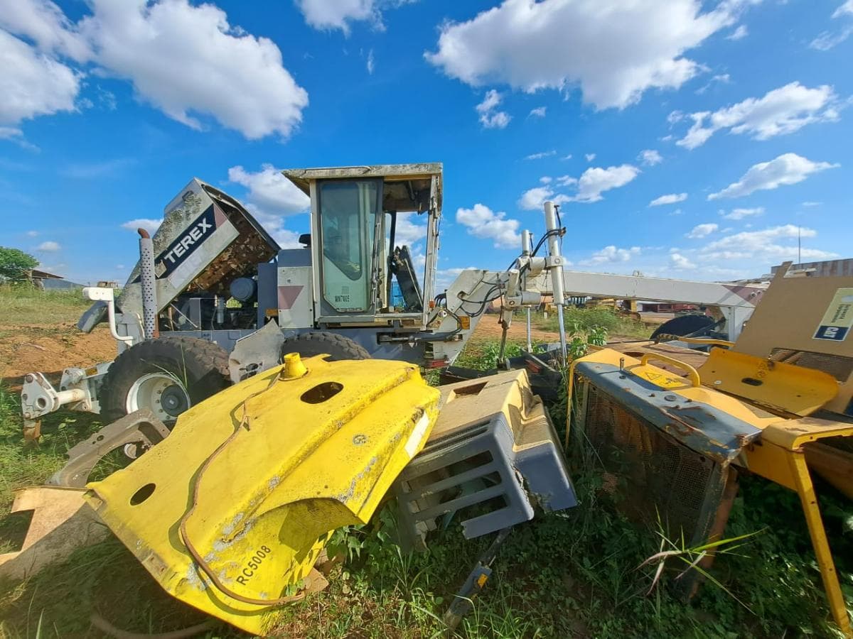 Motoniveladora Terex TG 230 · Samba Caju — image 9