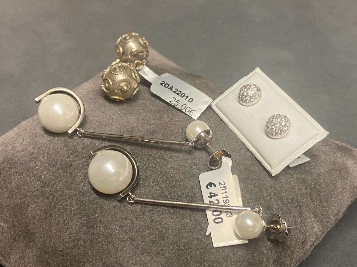 Pendientes de plata y otros materiales — imagen 2