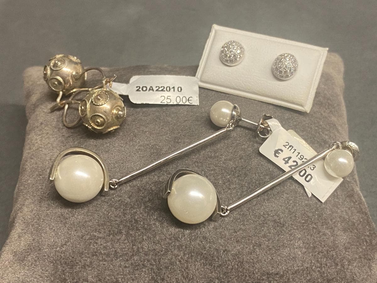 Pendientes de plata y otros materiales — imagen 4