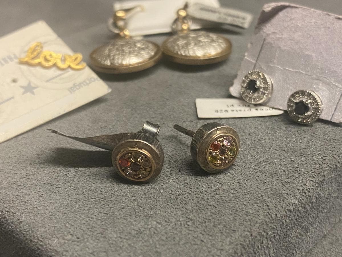 Boucles d'oreilles en argent et autres matériaux — image 4