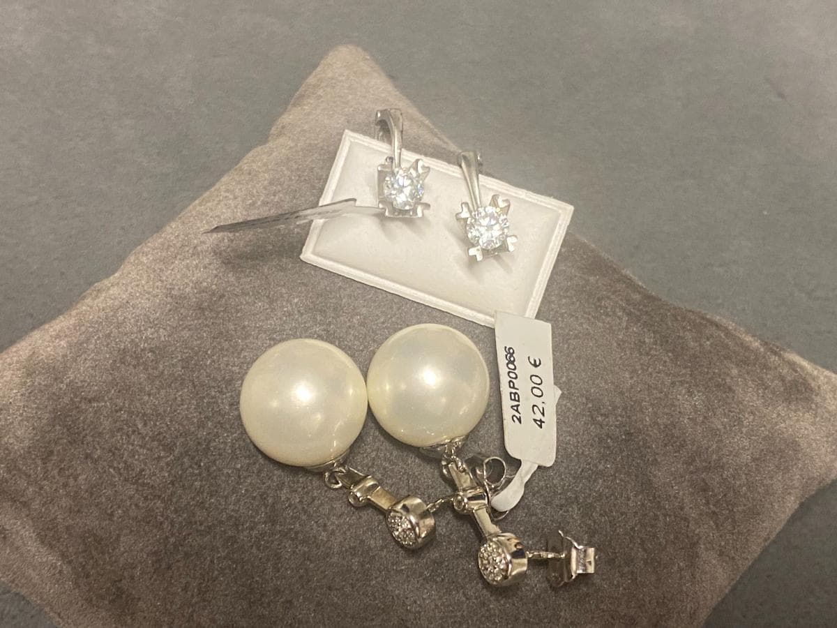 Pendientes de plata y otros materiales — imagen 2
