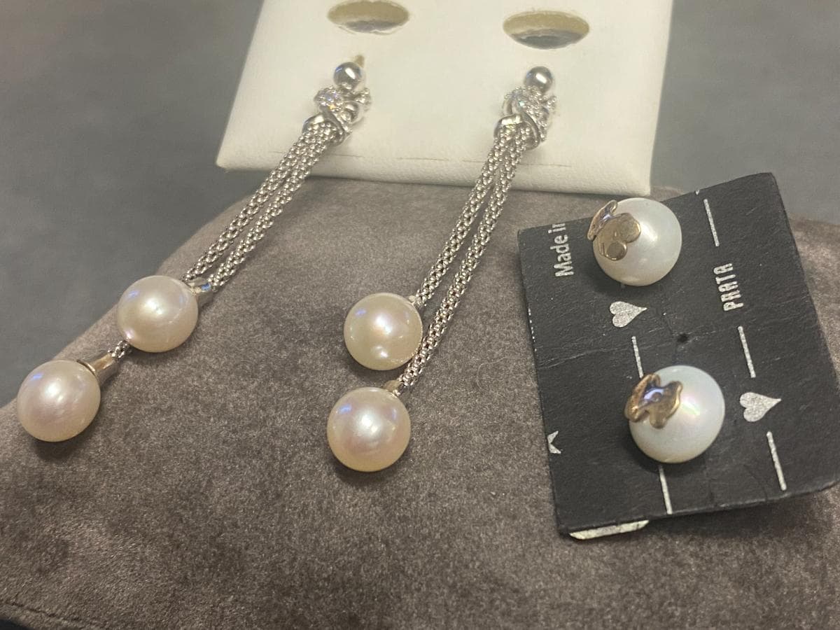 Pendientes de plata y otros materiales — imagen 1