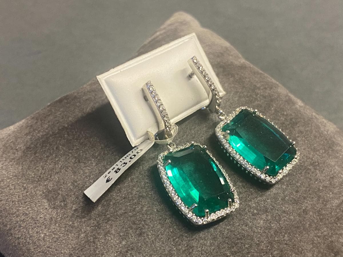 Pendientes de plata y otros materiales — imagen 1