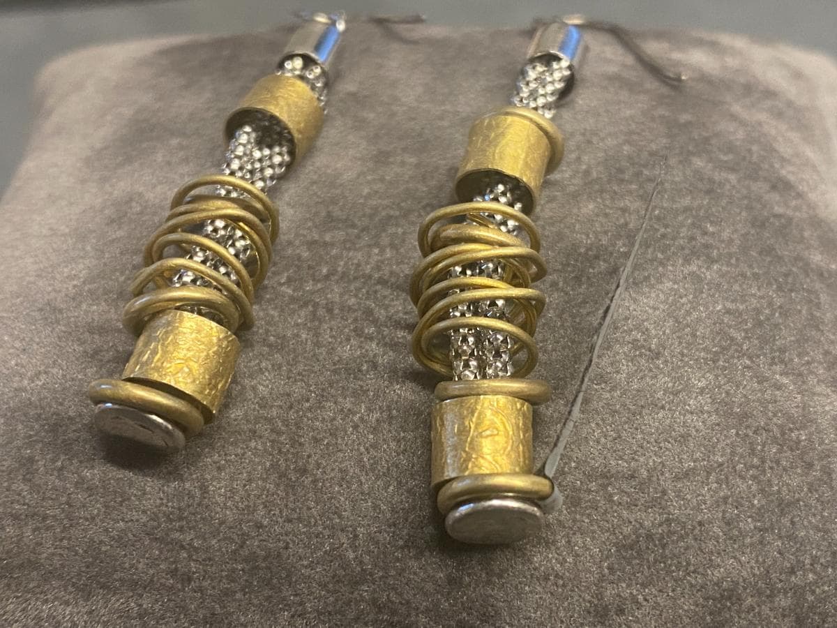 Earrings in silver and other materials — image 3