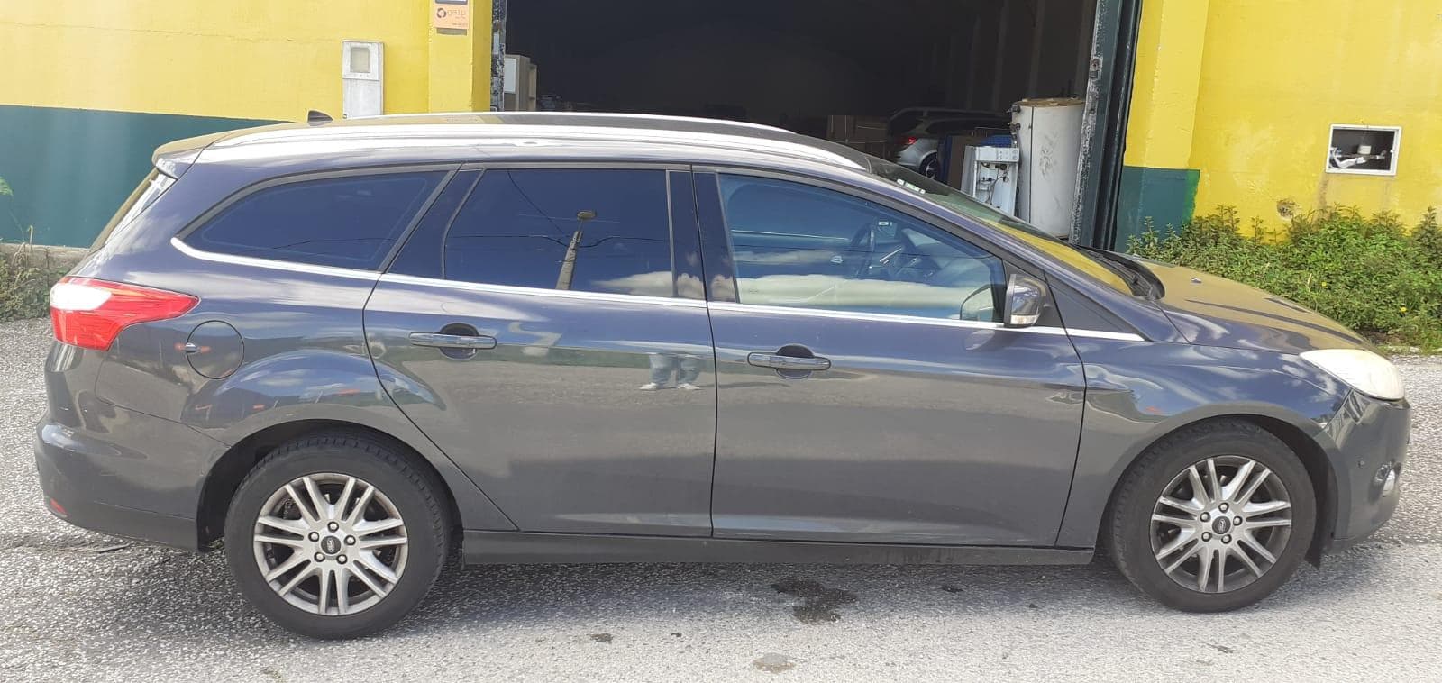 Ford Focus 1.6 TDCI · Ano 2013 — image 9
