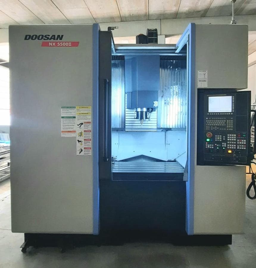 Centro Maquinação Doosan NX 5500 · Ano 2013 — imagem 1