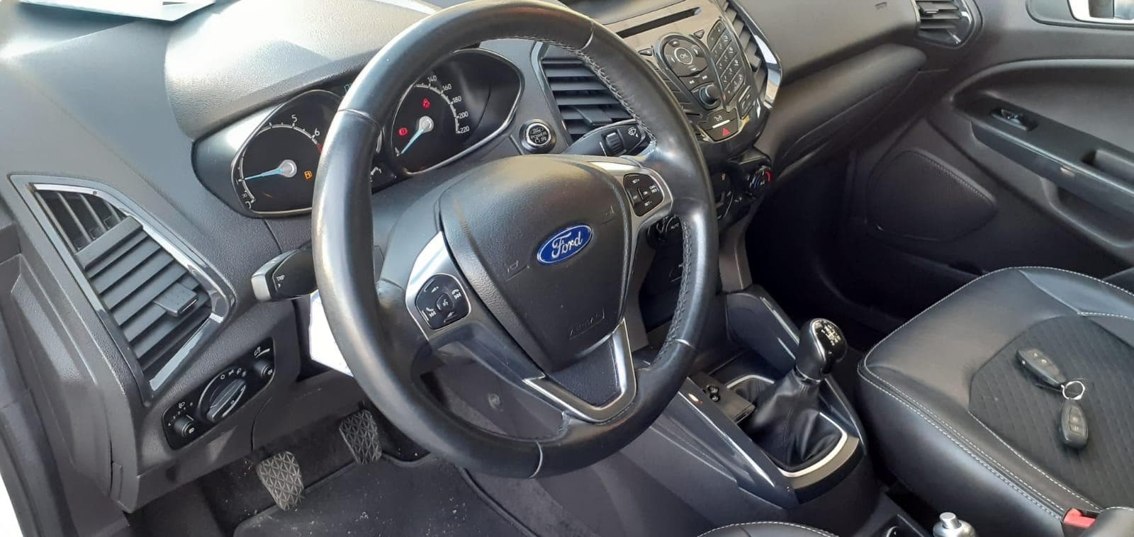 Ford Eco Sport Mk2 1.0 · Ano 2016 — imagen 13
