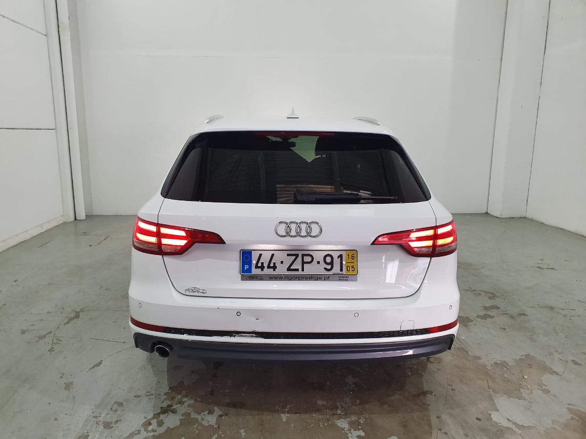 Audi A 4 2.0 TDI · Ano 2016 — imagem 9