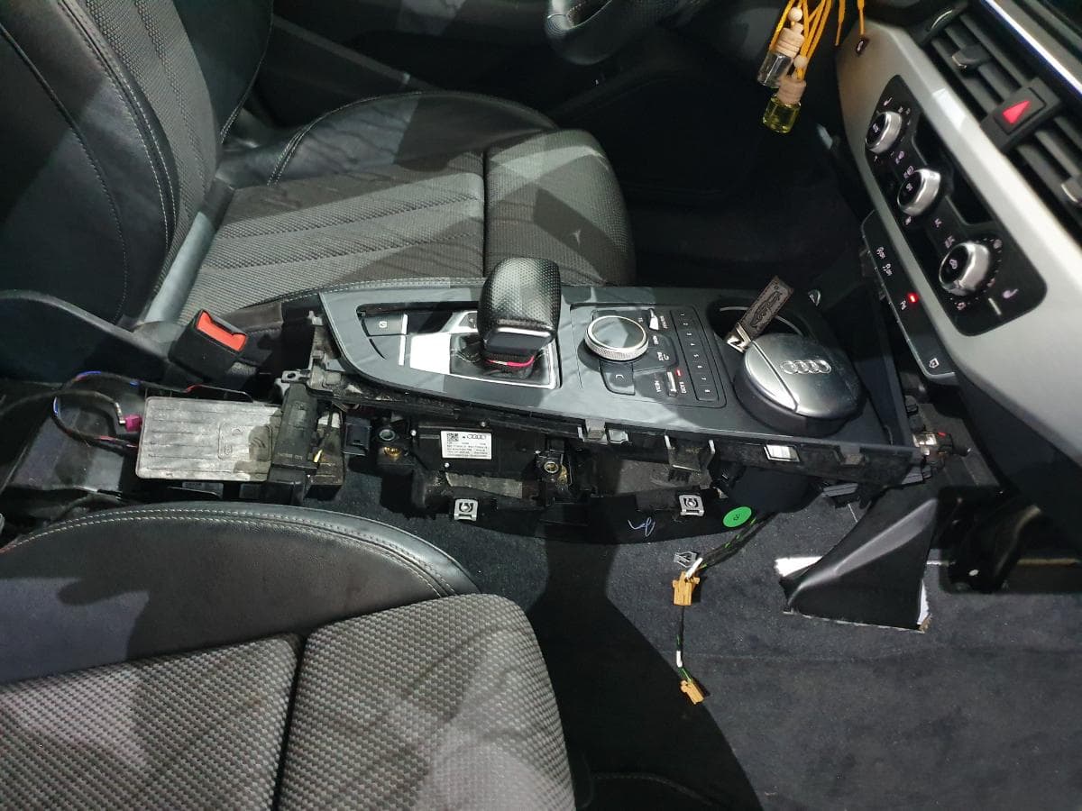 Audi A 4 2.0 TDI · Ano 2016 — imagem 28