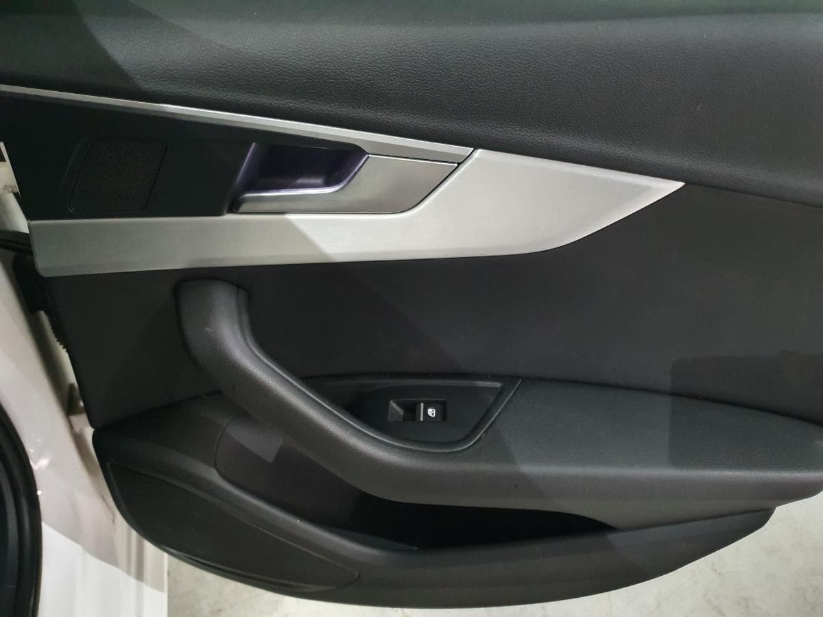 Audi A 4 2.0 TDI · Ano 2016 — imagem 31