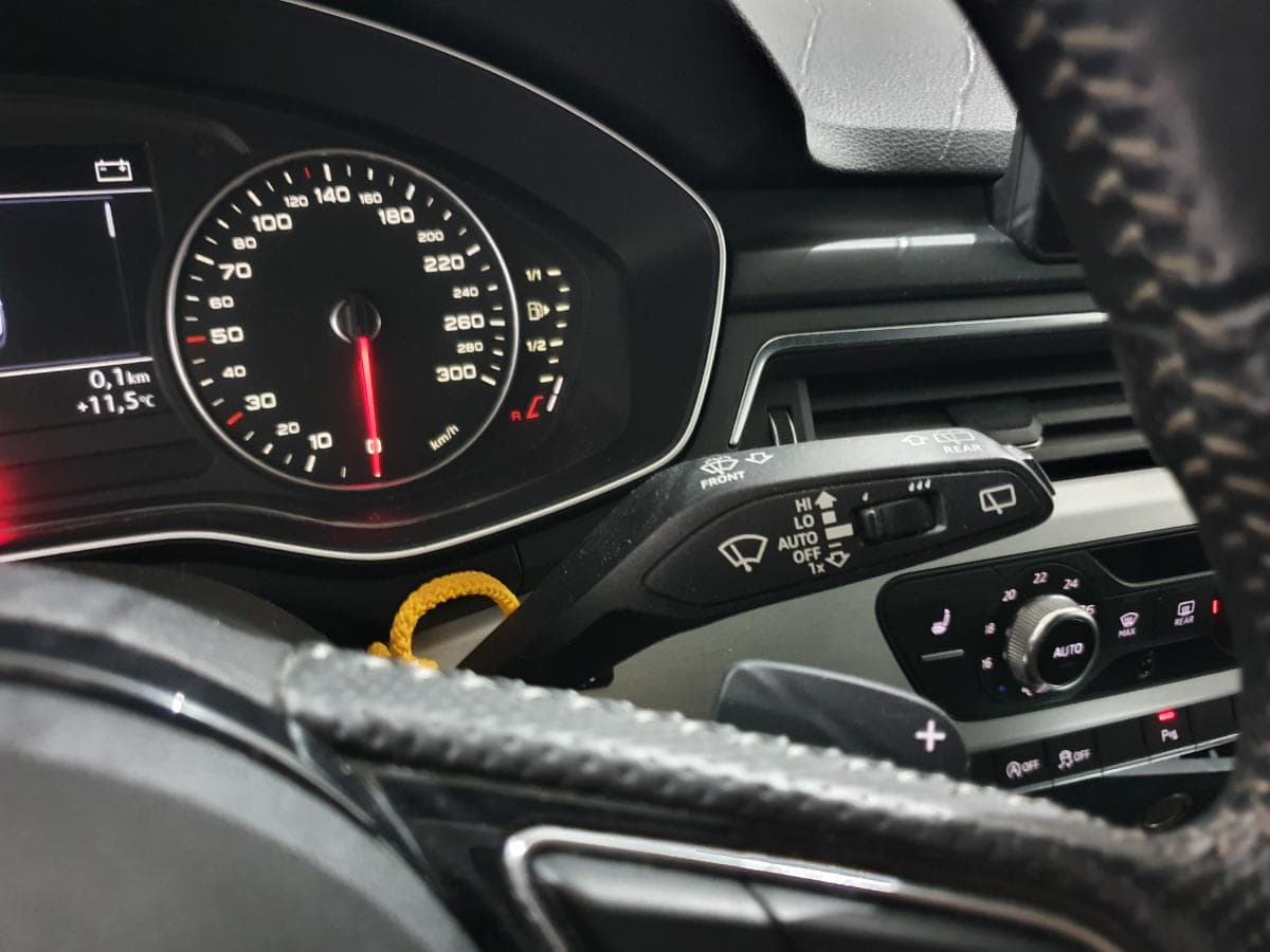 Audi A 4 2.0 TDI · Ano 2016 — imagem 49