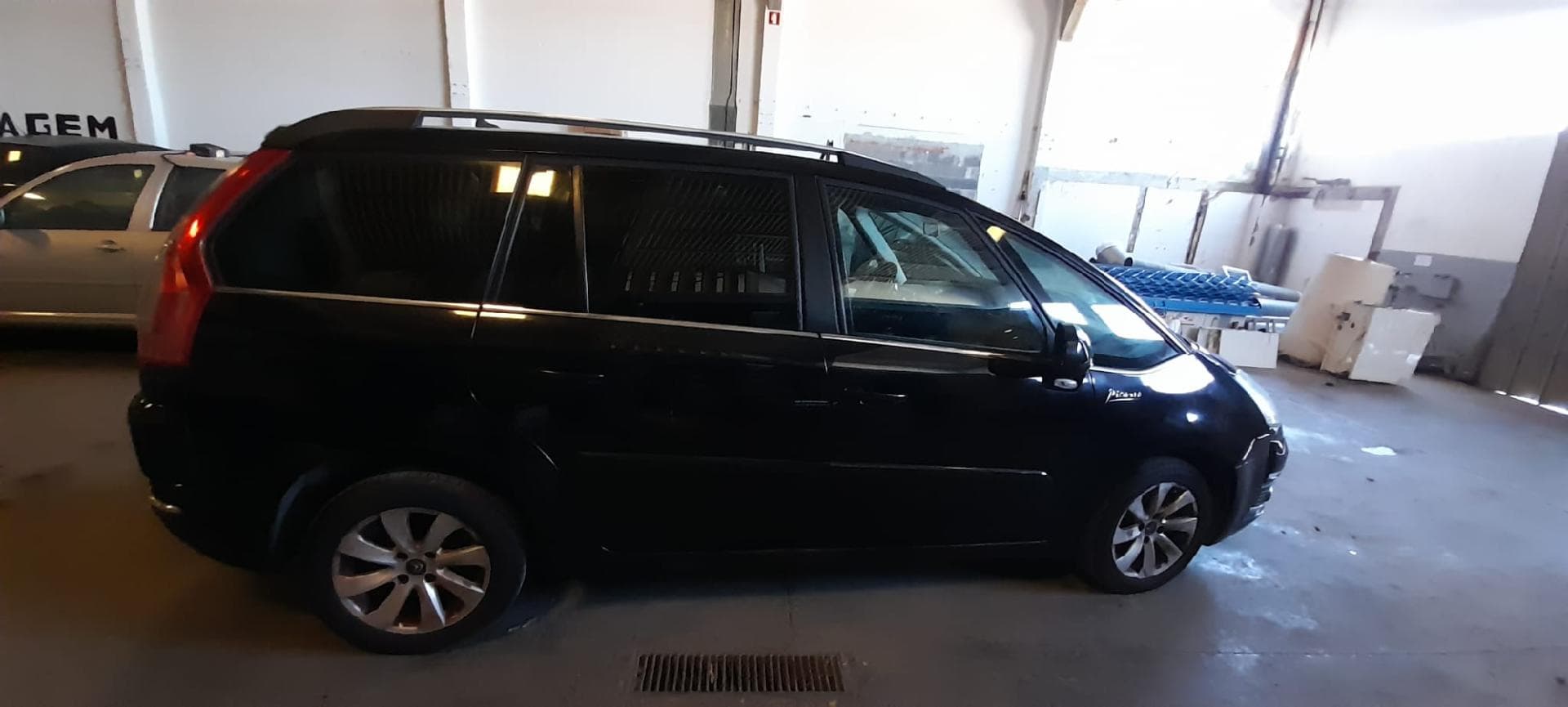 Citroën C4 Grand Picasso 1.6 HDI · Ano 2012 — imagen 6