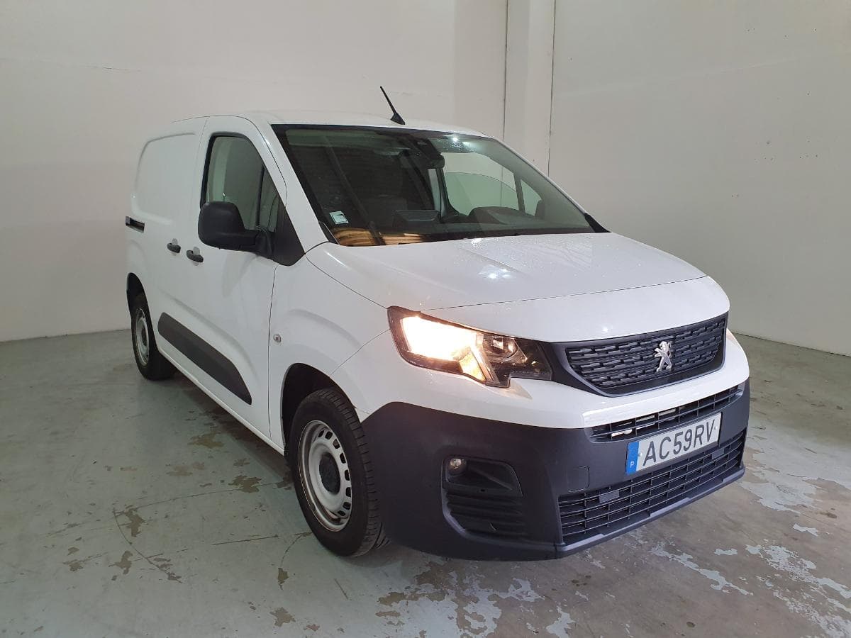 Peugeot Partner 1.5 HDI · Ano 2020 — imagen 1
